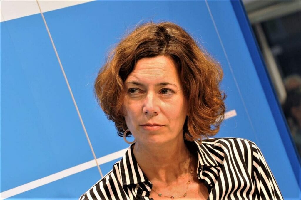 Die Schriftstellerin Eva Menasse. (© imago-images/Manfred Segerer)