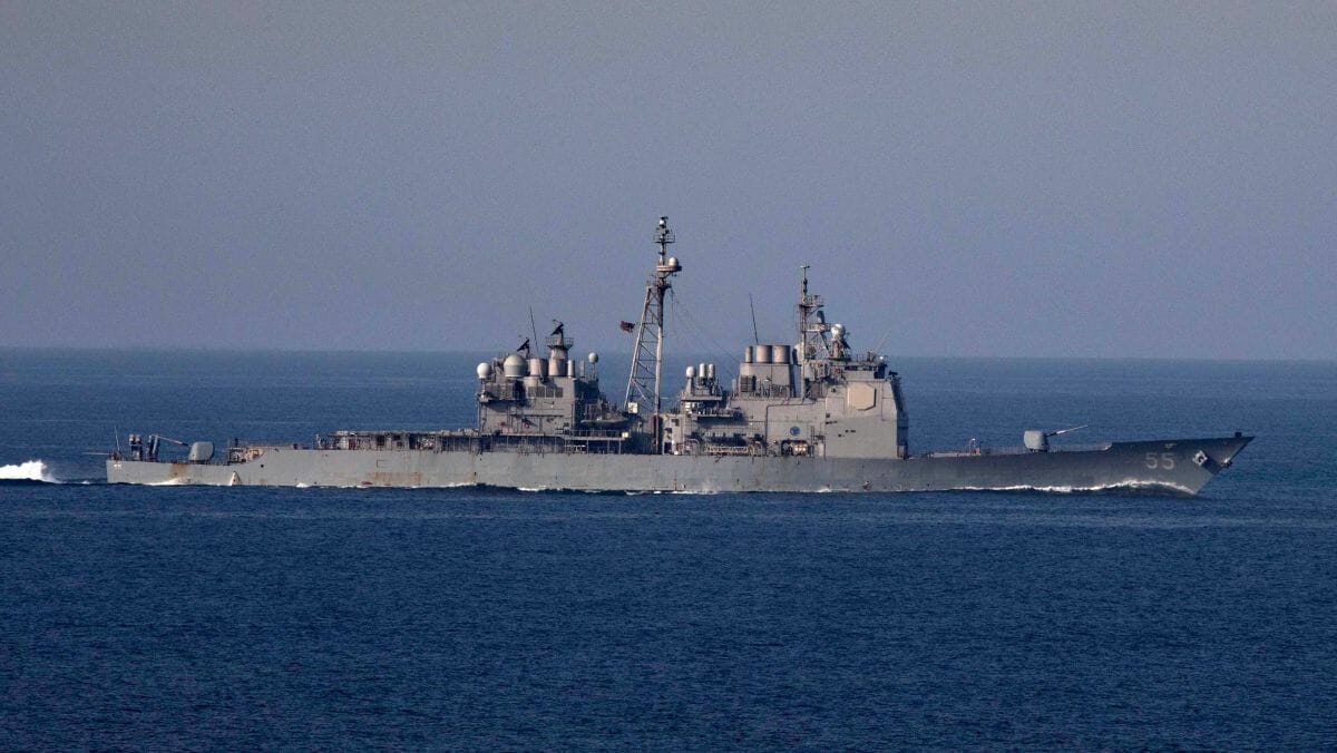 Ein Schiff der US-Marine vor der Küste des Jemen