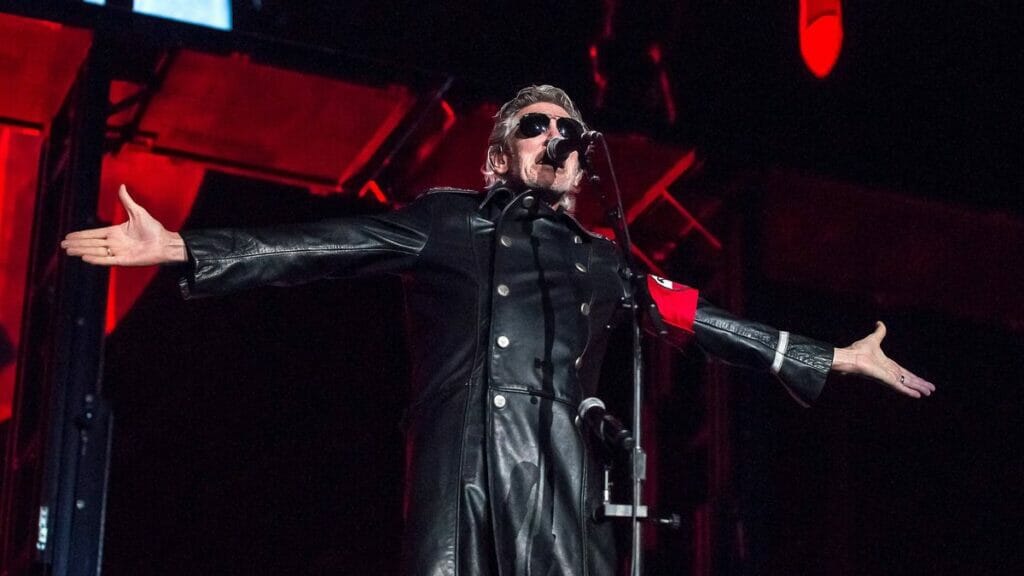Roger Waters liebt es, im NS-Stil aufzutreten