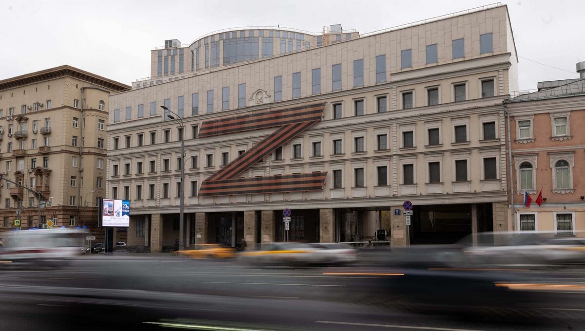 Russische Kriegspropaganda »Z« auf dem Oleg-Tabakov-Theater in Moskau