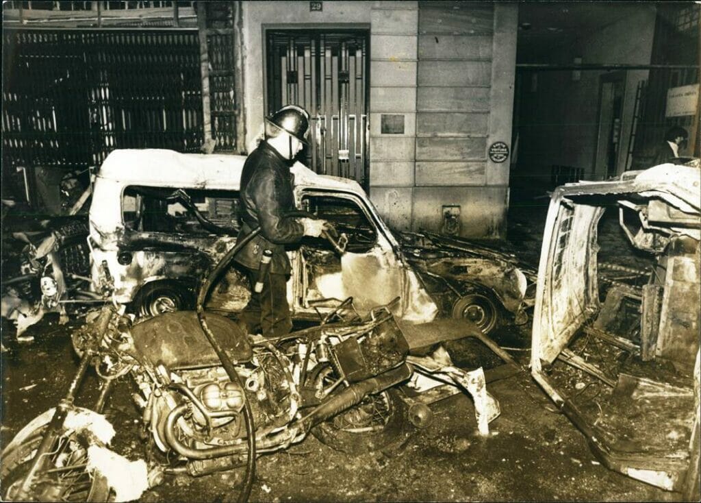 Nach dem Attentat auf die Synagoge in der Pariser Rue Copernic. (© imago images/ZUMA/Keystone)