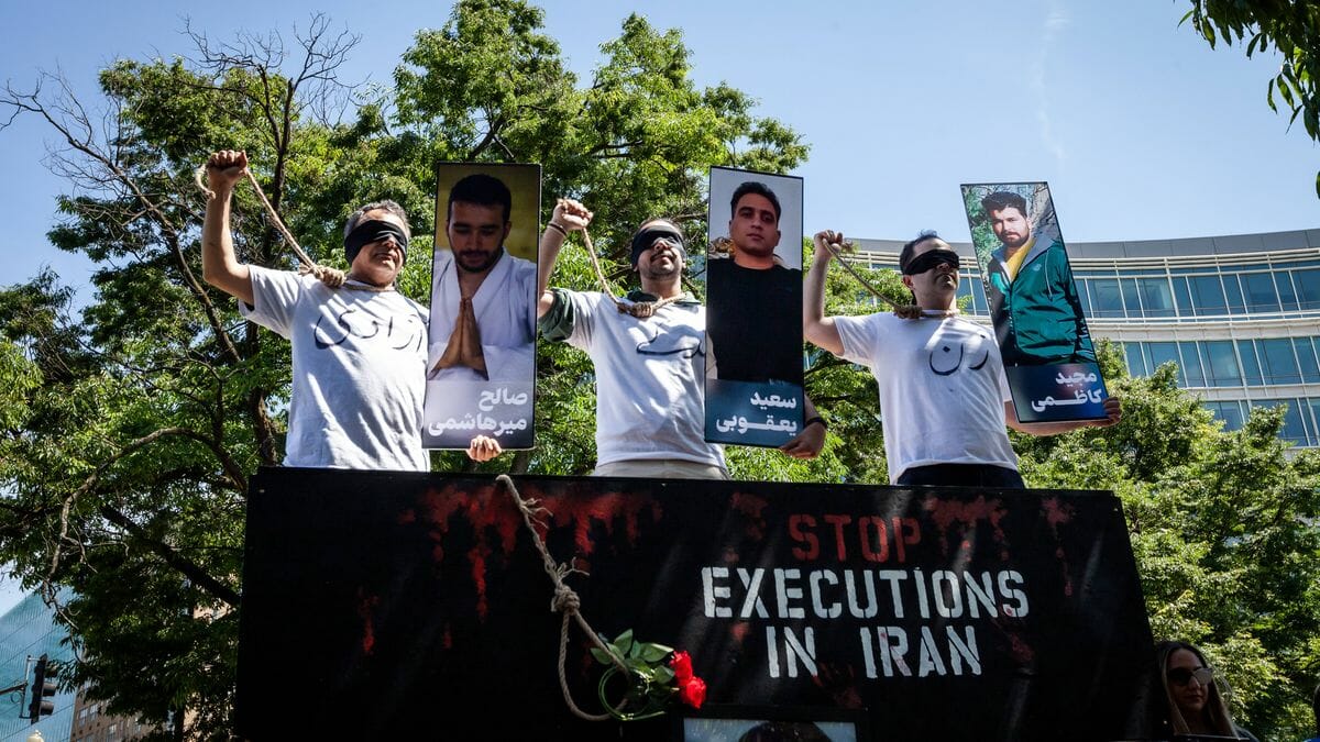Oppositionelle in den USA protestieren gegen die Hinrichtungen im Iran