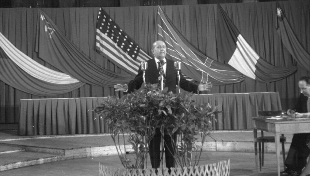 Tschechoslowakischer Außenminister Jan Masaryk spricht 1947 vor dem Weltverband der Gesellschaften für die Vereinten Nationen