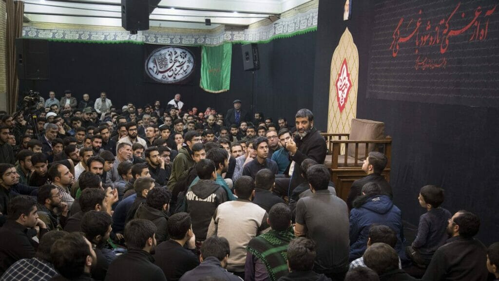 Iranische Revolutionsgarden Hossein Yekta forderte britische Studenten zur Verbreitung der Islamischen Revolution auf