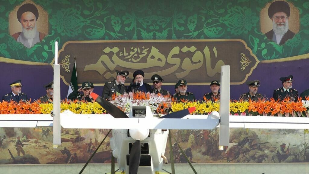 Bei der Parade zum Tag der Armee präsentierte der Iran seinen Drohnenflotte