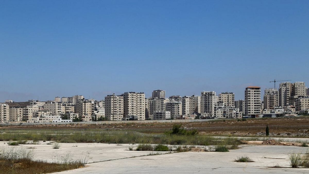 Fatah zündet Schule im Nord-Jerusalemer Stadtteil Kafr Aqab an