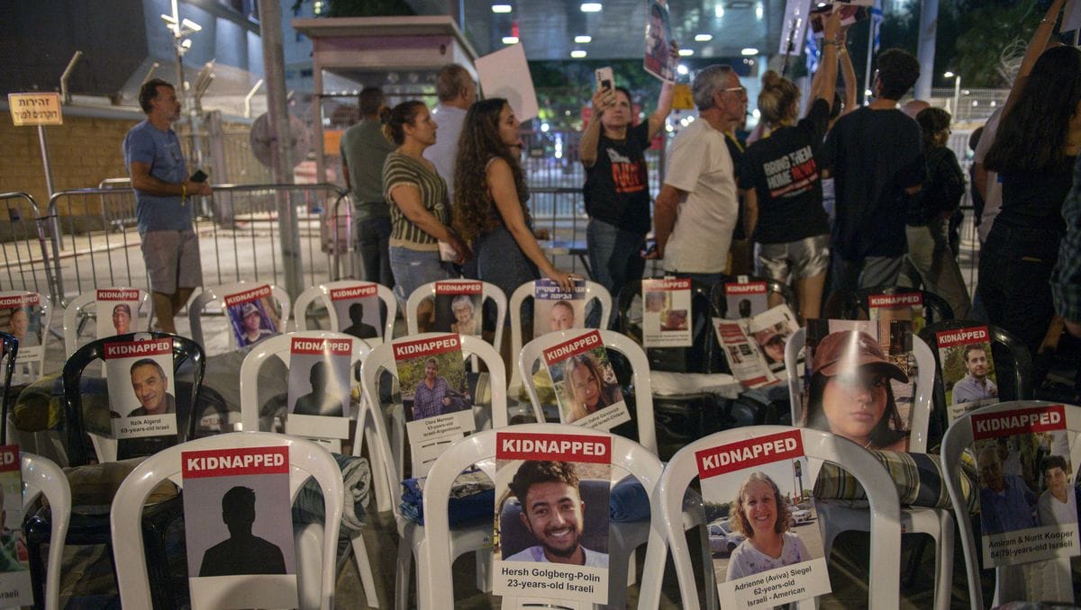 Israel: Der Platz der Geiseln vor dem Kunstmuseum in Tel Aviv