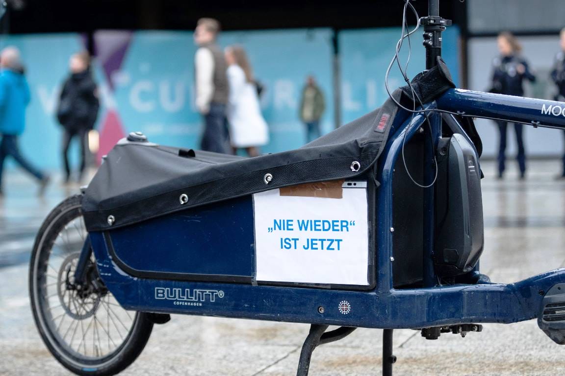 An der Central European University fällt Antisemitismus unter Meinungsfreiheit. (© imago images/Beautiful Sports)