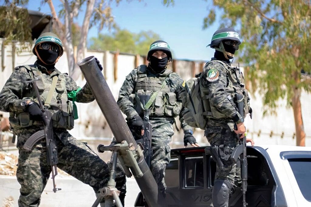 Terroristen der Qassam-Brigaden der Hamas. (© imago images/ABACAPRESS)