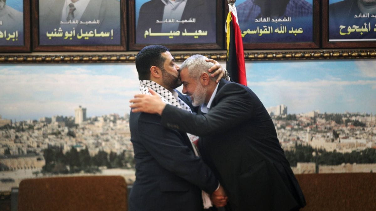 Politbüro-Mitglied Osama Hamdan mit Hamas-Führer Ismail Haniyeh