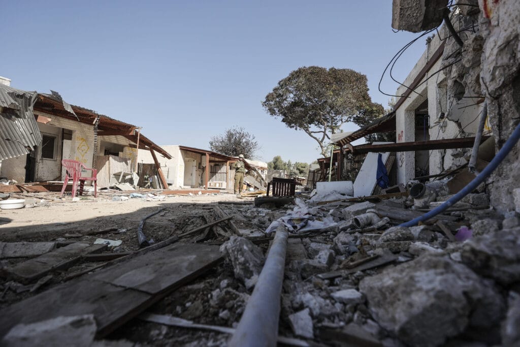Bilder der Verwüstung im Kibbuz Afar Aza im Süden Israels