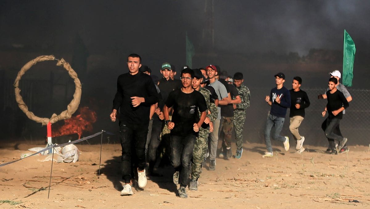 In den von der UNRWA mitorgansierten Sommercamps werden Jugendliche zu Kindersoldaten gegen Israel ausgebildet