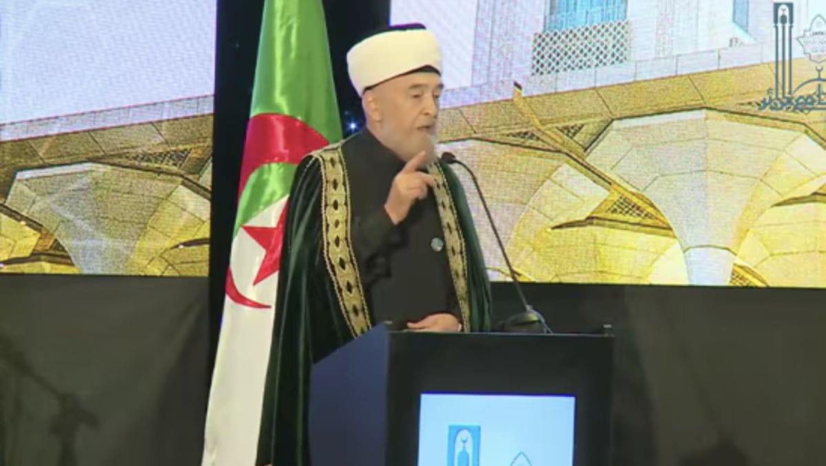 Der russische Mufti Nafigullah Ashirov bei der Einweihung der Großen Moschee in Algier