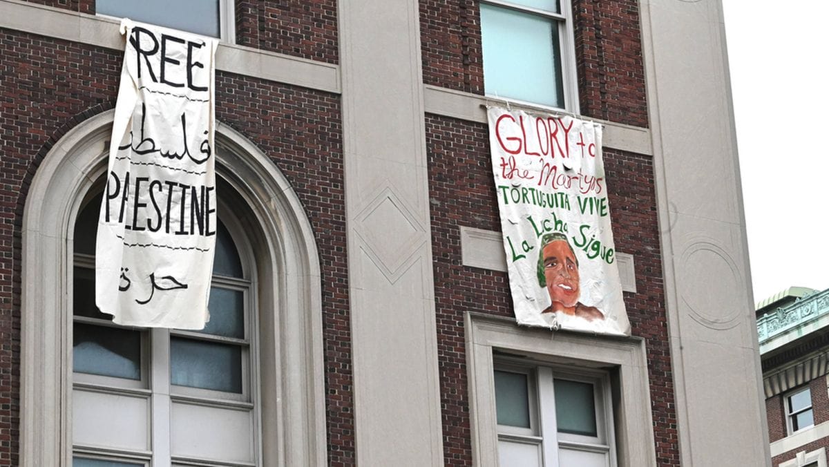 »Ruhm den Märtyrern«: Plakat an der besetzten Hamilton Hall der New Yorker Columbia University