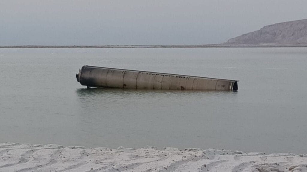 Abgeschossene iranische Rakete im Toten Meer