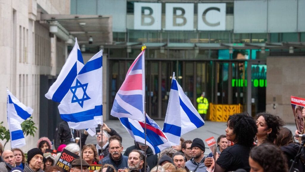 Vorwurf des Antisemitismus: Demonstration gegen antiisraelische BBC-Berichterstattung