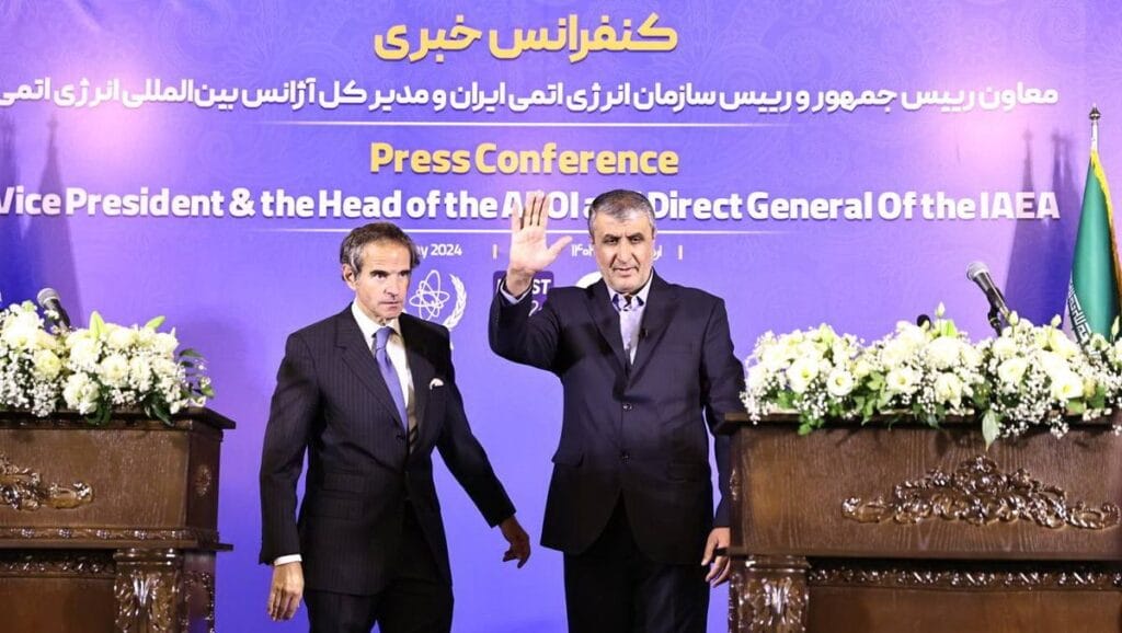 Rafael Grossi bei seinem Treffen mit dem iranischen Atom-Chef Mohammad Eslami
