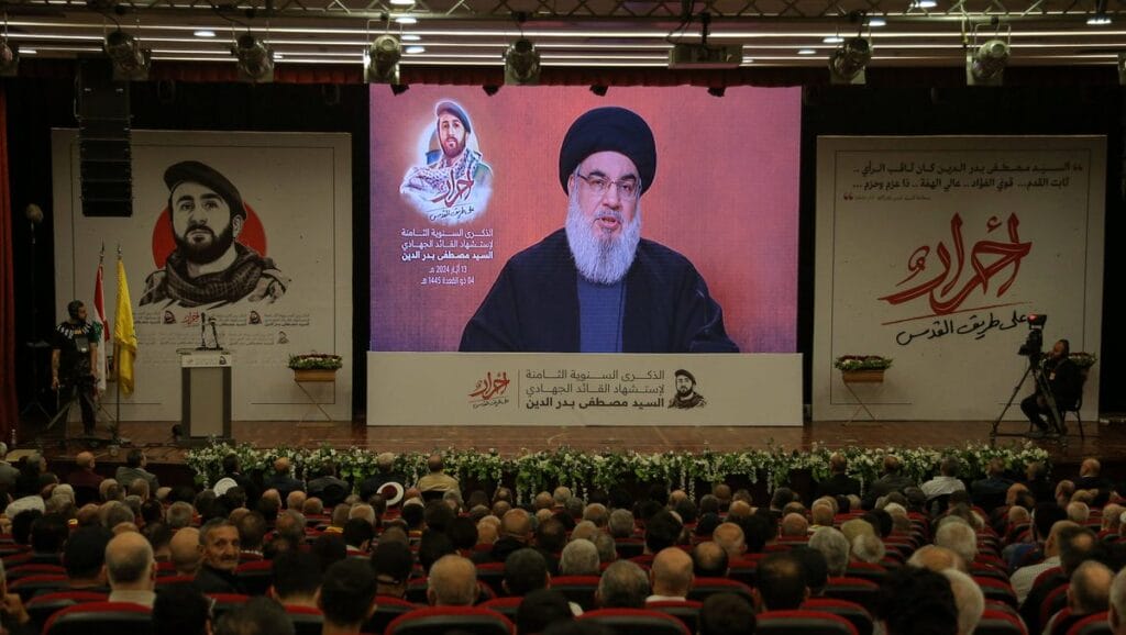 Hisbollah-Chef Hassan Nasrallah bei einer Videoansprache vor Anhängern