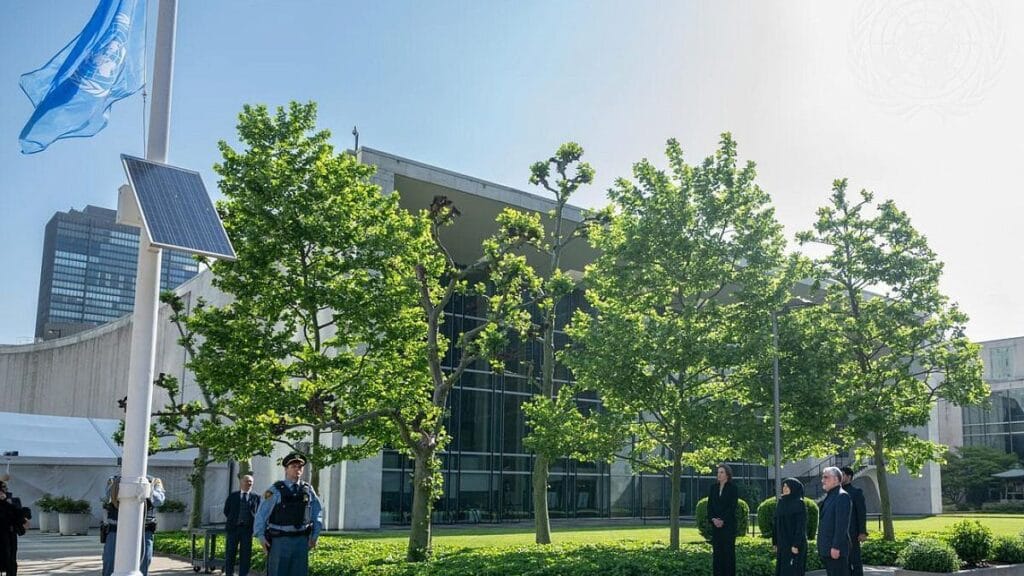 UNO setzt Flagge für iranischen Präsidenten Raisi auf Halbmast
