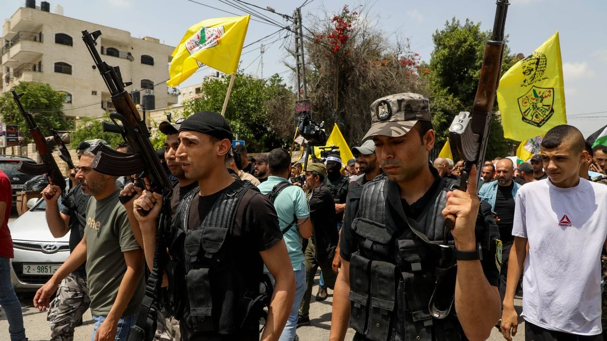 Krieg und Terror gegen Israel: Mitglieder der al-Aqsa-Märtyrerbrigaden der Fatah von Mahmud Abbas