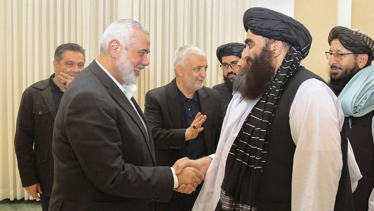 Hamas-Chef Haniyeh – hier mit Taliban-Führern – lobt den »mutigen Widerstand« seiner Terrortruppe