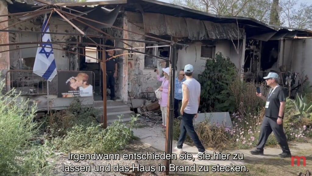 Ein von der Hamas in Brand gestecktes Haus im Kibbuz Kissufim im Süden Israels