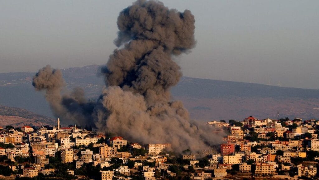 Israelischer Luftschlag im Südlibanon als Reaktion auf einen Hisbollah-Raketenangriff auf Nordisrael