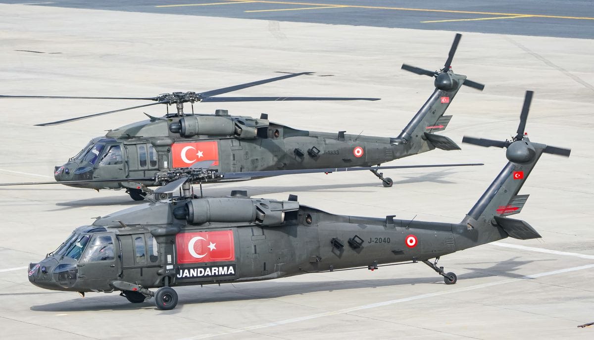 Greifen immer wieder den krudischen des IRak an: türkische Kampfhubschrauber