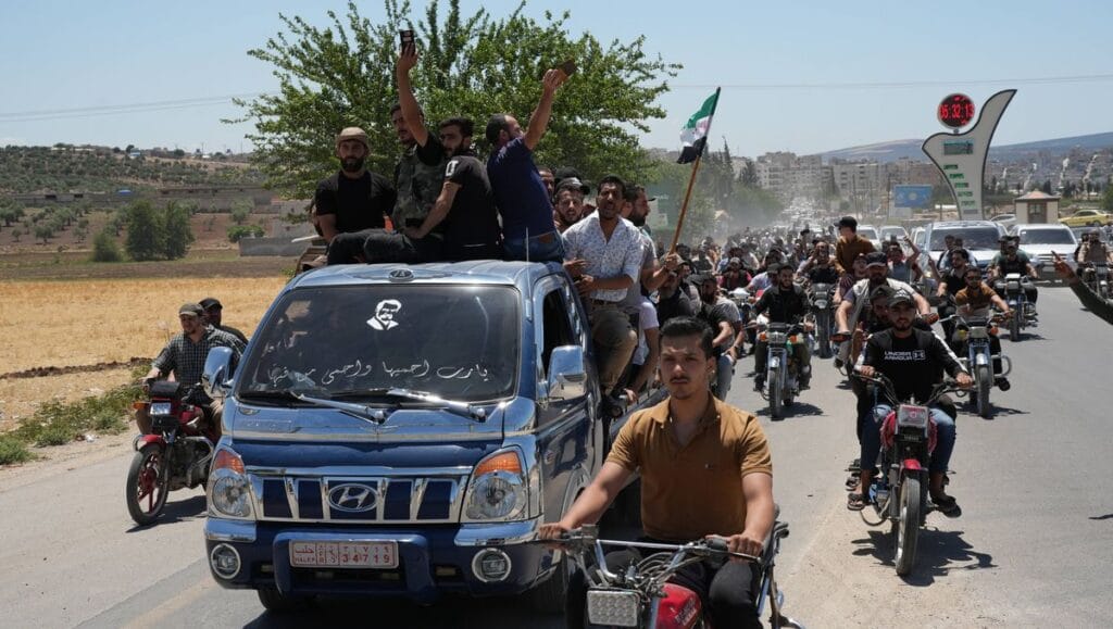 Prozession für die bei Auseinandersetzungen mit türkischen Soldaten getöteten Demonstranten im syrischen Afrin