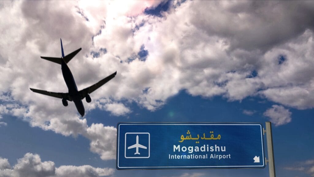 Ägyptische Militärlieferungen kamen am internationalen Flughafen von Mogadischu nach Somalia. (© imago images/Depositphotos)