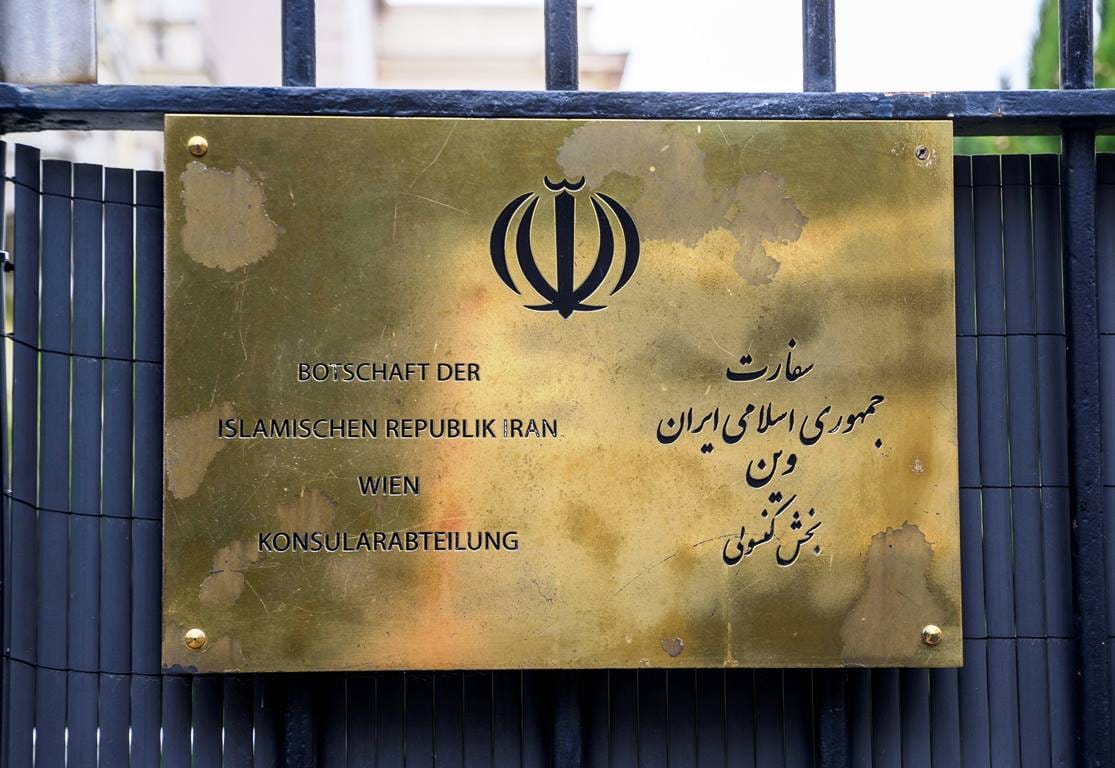 Große Überraschung: Der iranische Botschafter in Wien preist die Hisbollah. (© imago images/SEPA.Media)
