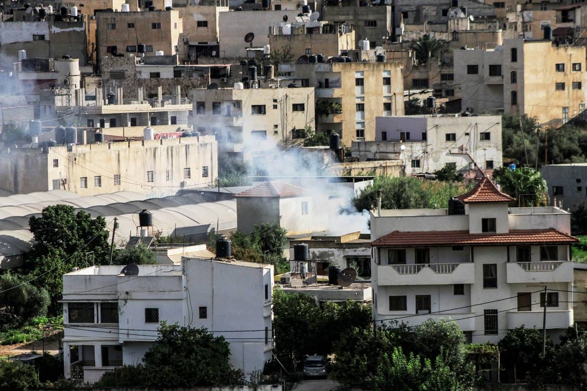 Bei einem israelischen Antiterroreinsatz in Jenin. Auch in dieser Stadt baut der Iran Bataillone für den Kampf gegen Israel auf. (© imago images/ZUMA Press Wire)