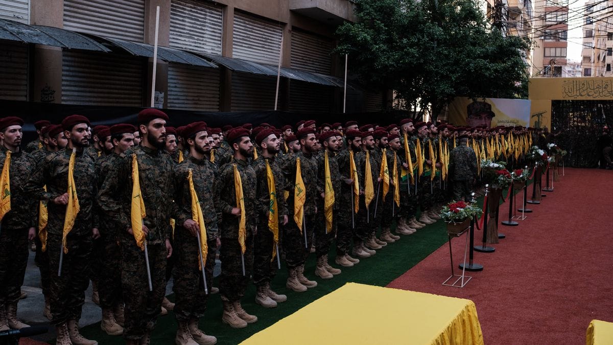 Mitglieder der Hisbollah-Eliteeinheit Radwan bei der Beerdigung ihres Kommandeurs Ibrahim Aqil