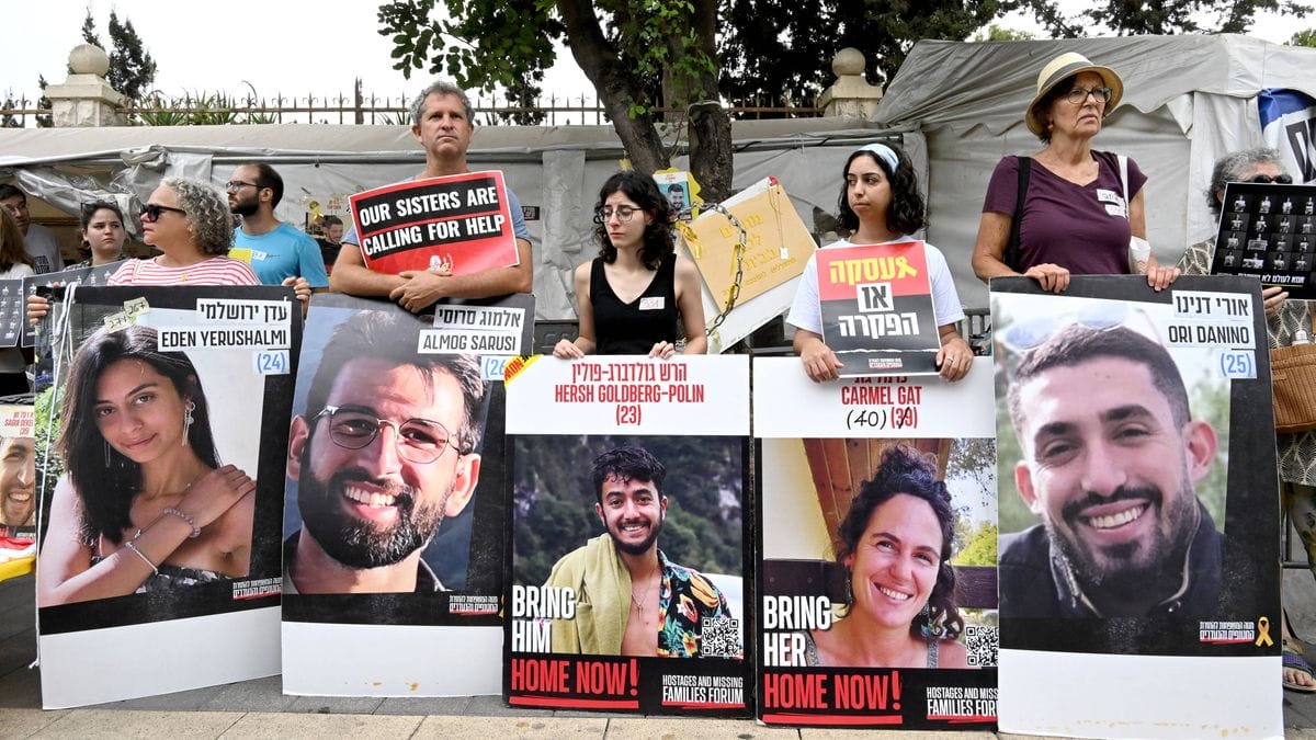 Gedenkveranstaltung für die sechs von der Hamas ermordeten israelischen Geiseln in Jerusalem