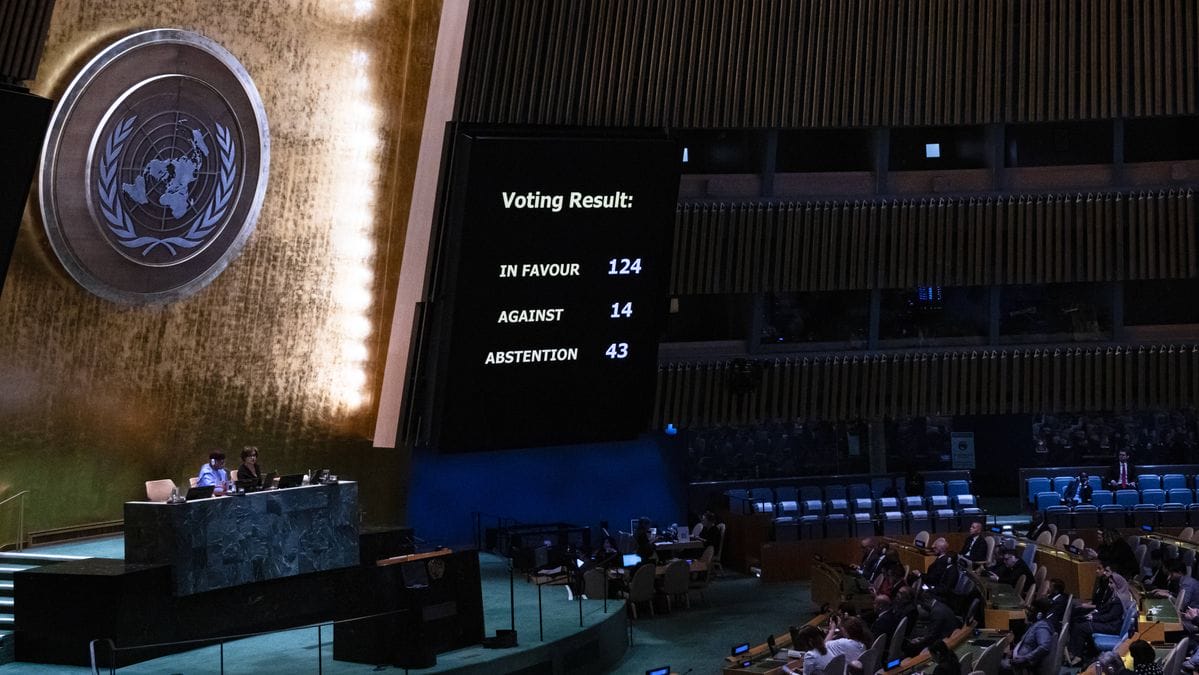 Mit großer Mehrheit angenommen: Antiisraelische UNO-Resolution samt Forderung für Waffenembargo