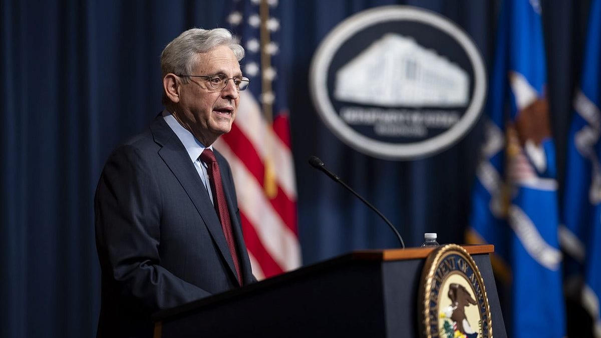 Generalstaatsanwalt der Vereinigten Staaten Merrick Garland gibt Terroranklagen gegen Hamas-Führer bekannt