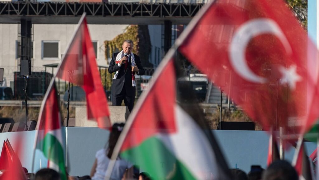 Der türkische Präsident Erdogan auf einer propalästinensischen Demonstration in Istanbul