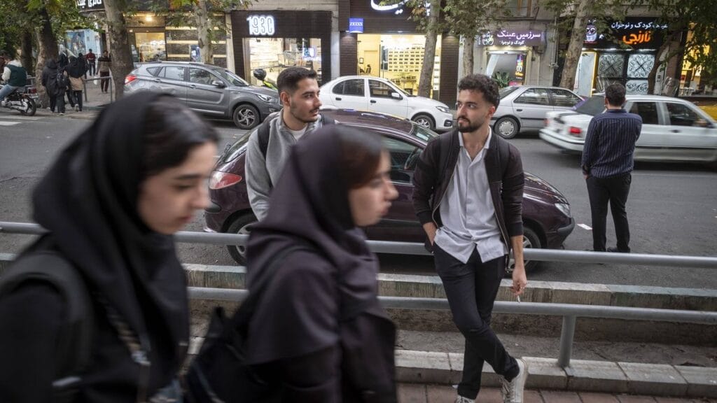 Das iranische Regime denkt sich immer neue Mittel aus, um die Hidschab-Pflicht durchzusetzen