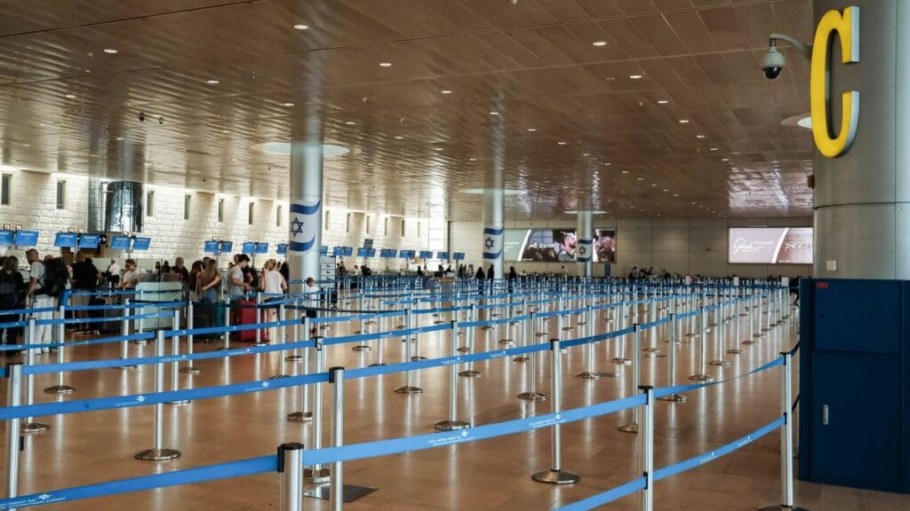 Kaum Touristen: Israel Ben-Gurion-Flughafen in Tel Aviv ist leer