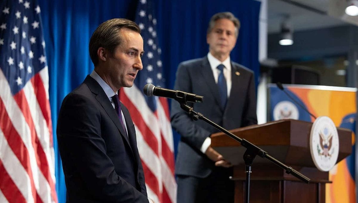 US-Außenminister Antony Blinken mit seinem Sprecher Matthew Miller