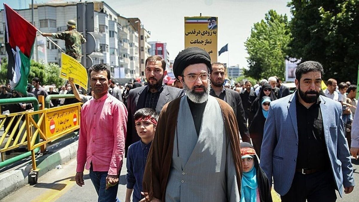 Wird er der nächste Oberste Führerdes Iran? Ali Khameneis Sohn Mojtaba beim antiisraelischen Al-Quds-Tag in Teheran