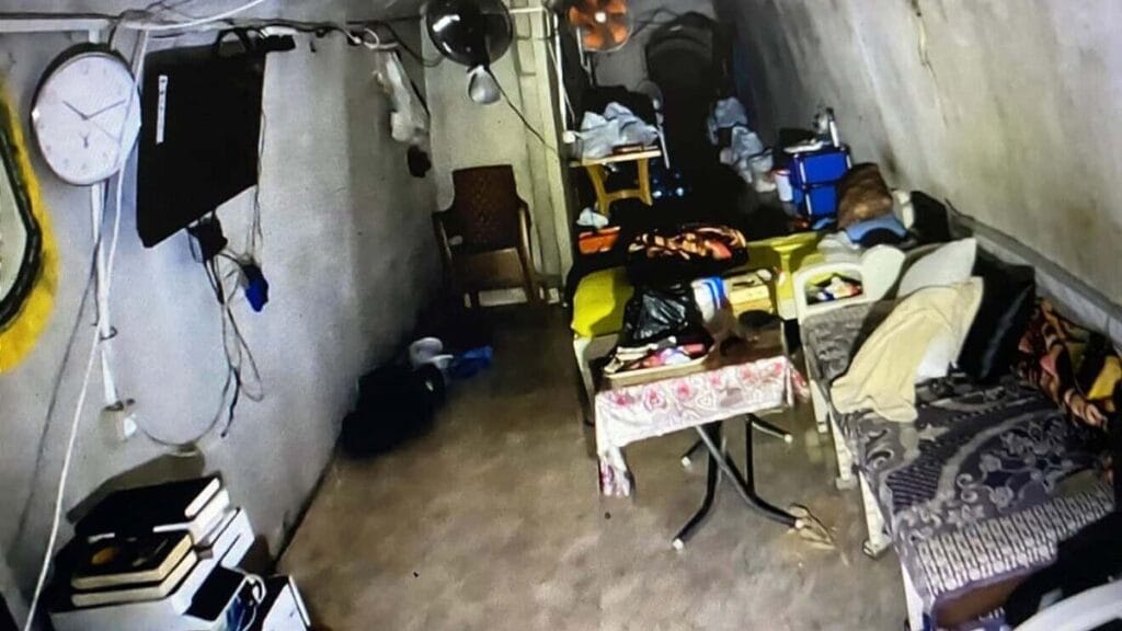 Tunnel, in dem sich Hamas-Führer Yahya Sinwar versteckt hielt
