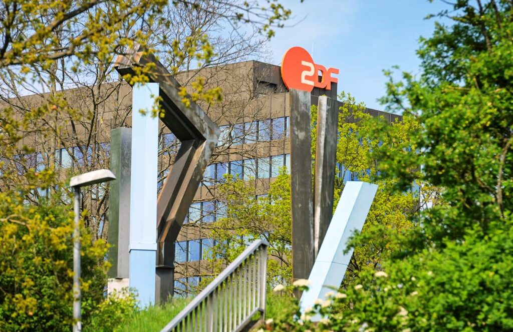 Nach dem Waffenstillstand ist alles beim Alten: Die Hisbollah bricht den Waffenstillstand, das ZDF präsentiert Israel als Aggressor. (© imago images/Schöning)