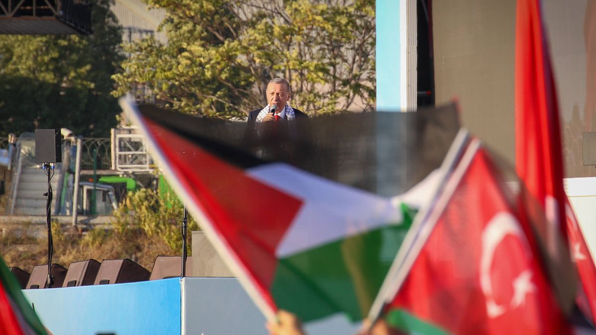 Wird der türkische Präsident Erdogan antiisraelische Kräfte in Syrien unterstützen?