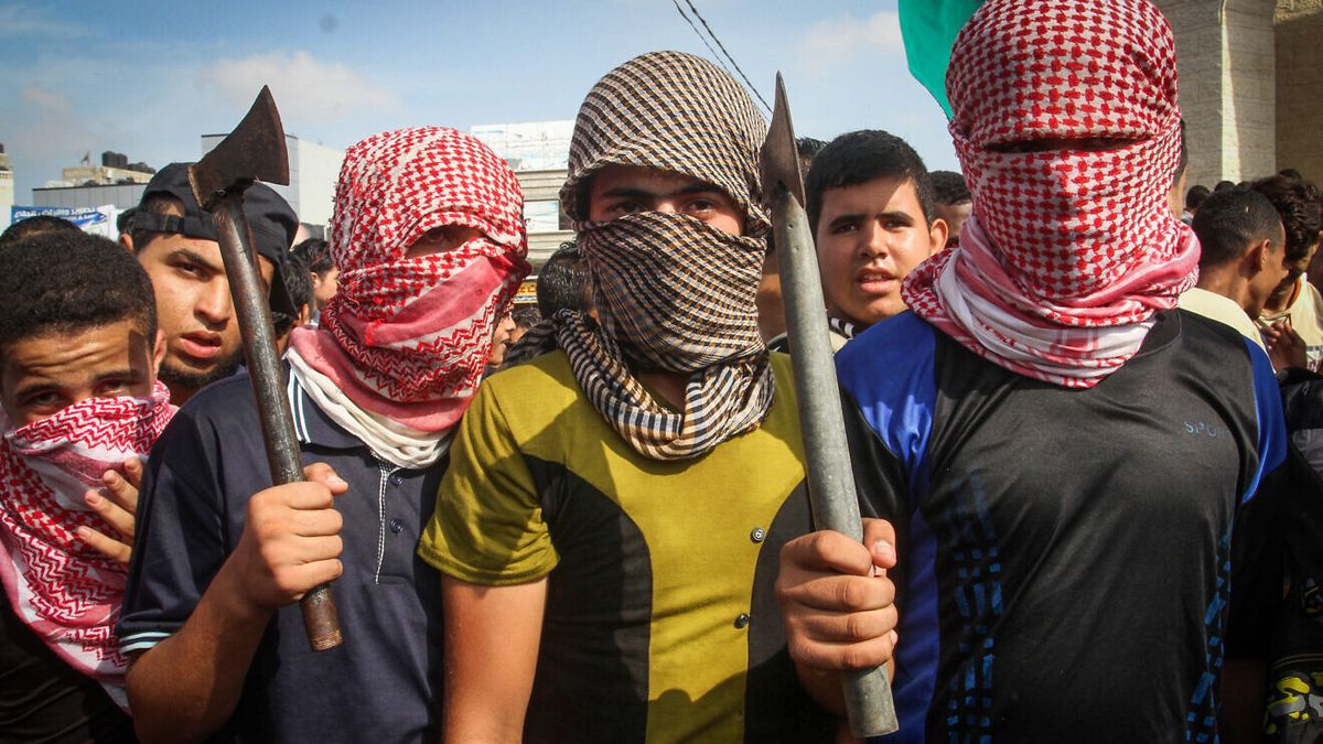 Die Hamas rekrutiert sehr junge und militärische unerfahrenen Palästinenser zum Wiederaufbau ihrer Terrortruppen in Gaza