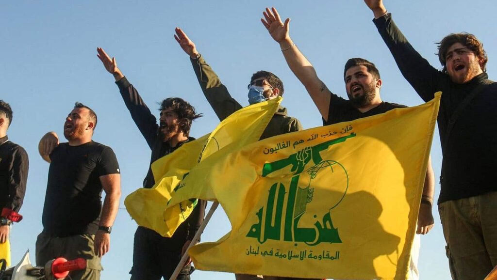 Anhänger der iranischen Stellvertretermiliz Hisbollah im Libanon