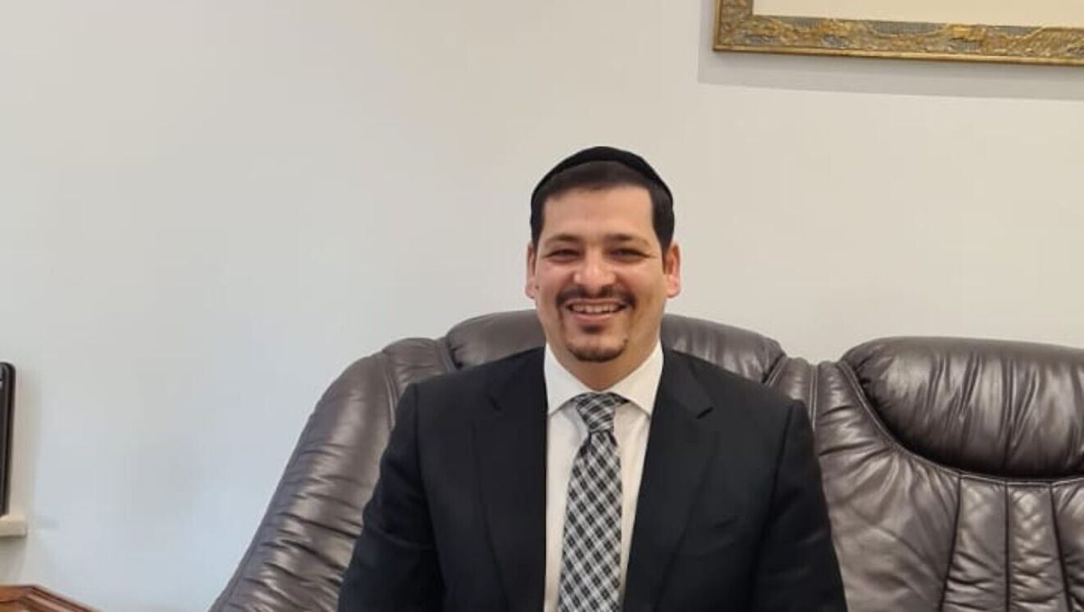 Der Oberrabbiner der syrisch-jüdischen Gemeinde in Israel, Binyamin Hamra