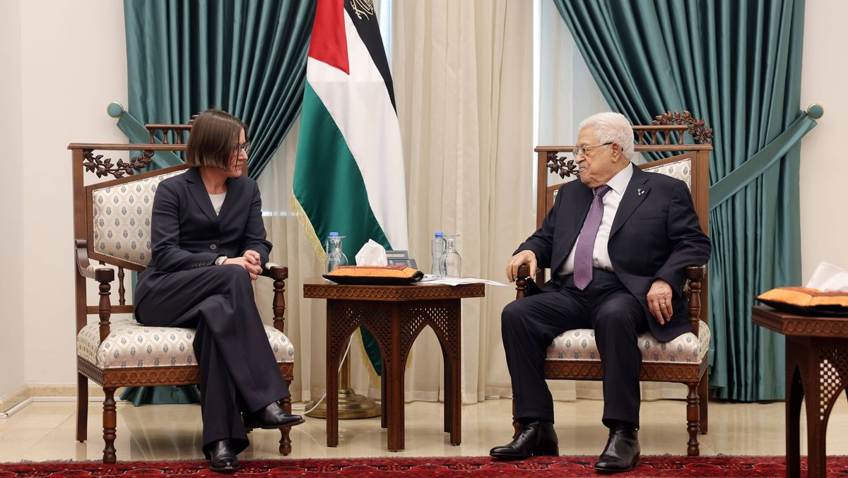 Mahmud Abbas trifft sich mit der Präsidentin des Internationalen Komitees des Roten Kreuzes Marijana Egge