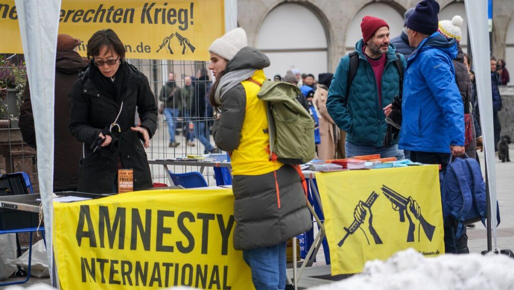 Darf bei kaum einer antiisraelischen Demonstration fehlen: Amnesty International und sein Genozid-Vorwurf
