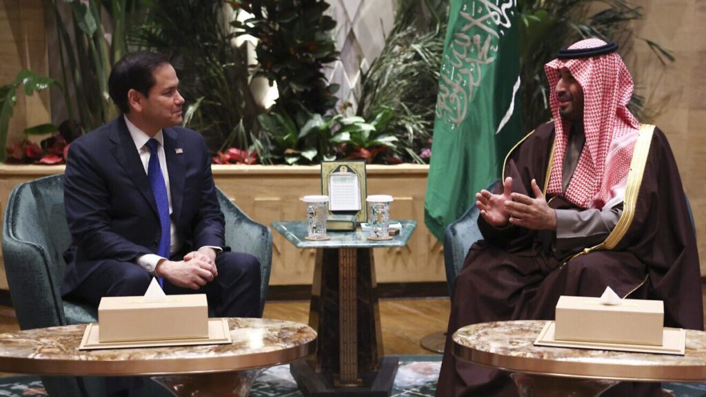Der saudische Kronprinz Mohammed bin Salman bei seinem Treffen mit US-Außenminister Marco Rubio